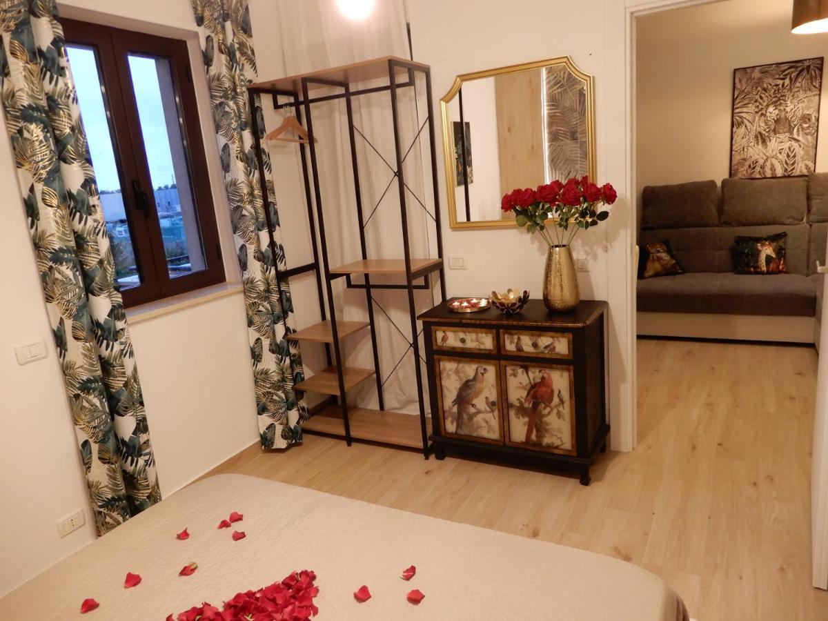 Caserta Royale Suite Bagian luar foto