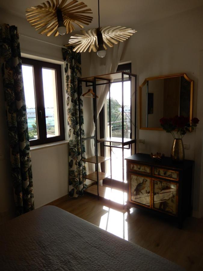 Caserta Royale Suite Bagian luar foto