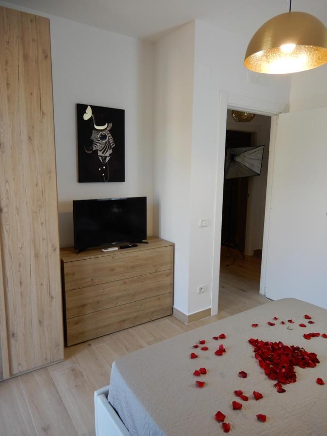 Caserta Royale Suite Bagian luar foto